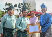 Dumai Terima Penghargaan Perencanaan dan Pelaksanaan Pembangunan Terbaik se-Riau