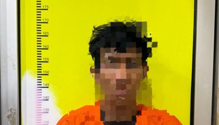 Lagi Santai Duduk di Jok Motor, Pengedar Sabu Dicokok Polisi