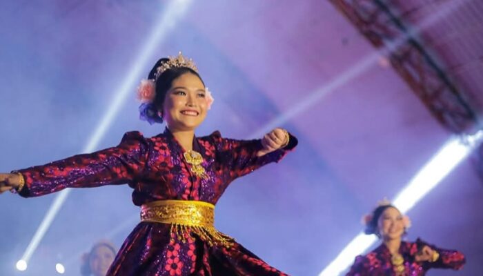Pentas Seni 19 Suku di Dumai Berlangsung Semarak