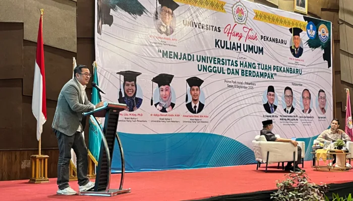 Ketua PWI Riau Raja Isyam Paparkan Tantangan Jurnalis di Tengah Digitalisasi