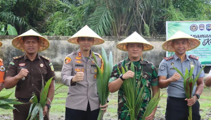 Kantor Imigrasi Dumai Ubah Halaman Jadi Lahan Harapan