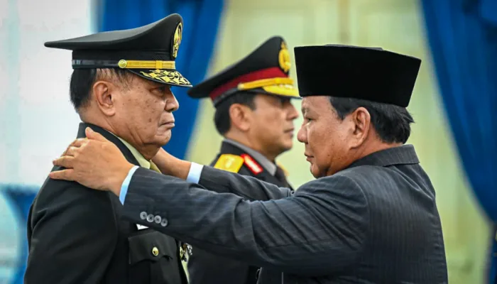 Apresiasi atas Pengabdian untuk Bangsa, Presiden Prabowo Anugerahkan Pangkat Istimewa kepada Dua Purnawirawan