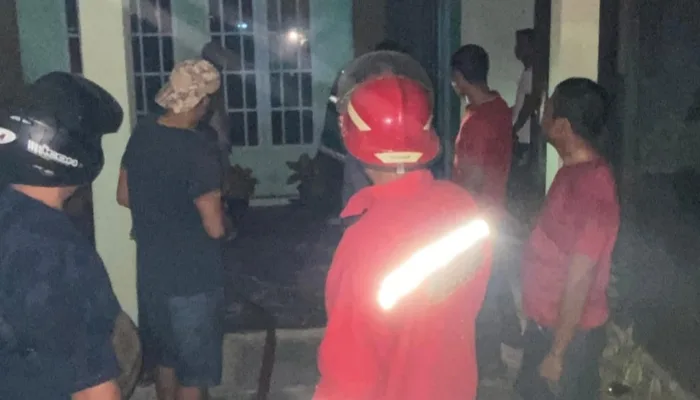 Api Lalap Dua Rumah di Purnama