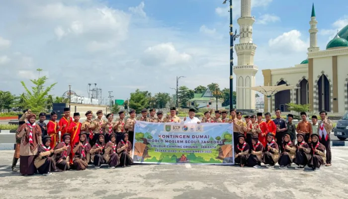 Wawako Sugiyarto Lepas Keberangkatan Kontingen Dumai, Semarakkan Jambore Pramuka Muslim Dunia 2025 di Cibubur