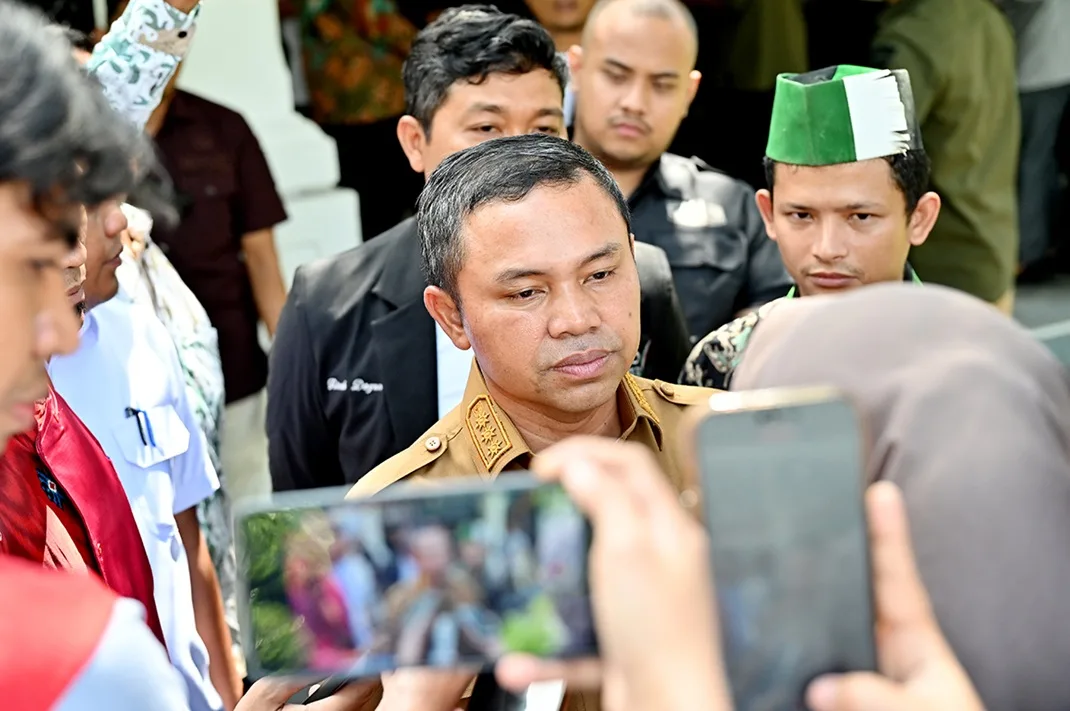 Gubernur Riau