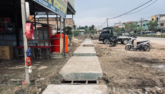 Realisasikan Aspirasi Warga, Pemko Dumai Bangun Drainase Sepanjang 356 Meter di Jalan Kelakap Tujuh