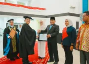 Wawako Sugiyarto Terima Anugerah Vyatra Bala Utama dari PEM Akamigas