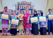 SMPN 2 Dumai dan Dinas Pendidikan Kota Dumai Sabet Penghargaan Terbaik UKBI Riau