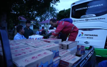 Bantu Korban Banjir Pangkalan Brandan, Kilang Pertamina Dumai Kirim 25 Relawan dan Peralatan Evakuasi Lengkap