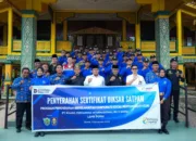 Program CSR PT. KPI RU II, Wakil Wali Kota Dumai Serahkan Sertifikat Diksar Satpam Dorong Kemandirian Tenaga Kerja Lokal