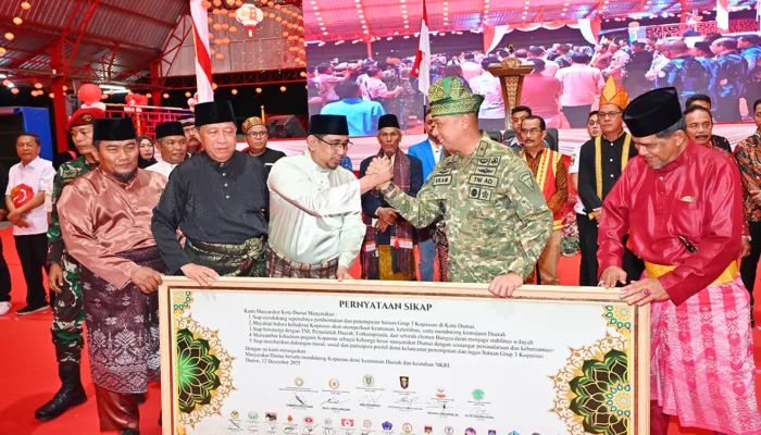 Bahari Bacakan Pernyataan Sikap, Masyarakat Dumai Dukung Pembangunan Markas Grup 3 Kopassus