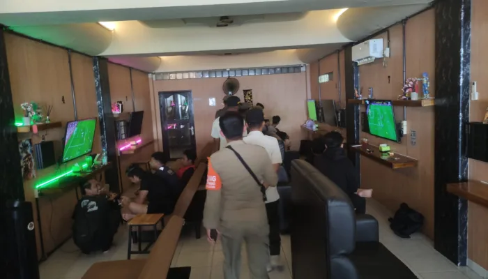 Patroli Trantibum Satpol PP Dumai Amankan Siswa Bolos Sekolah