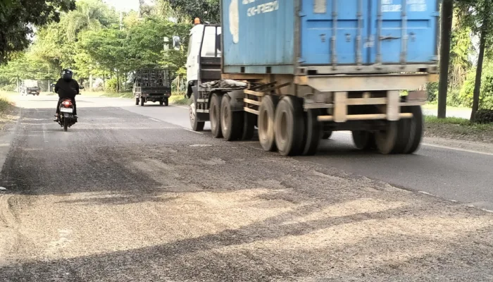 Demi Kenyamanan Warga, Pemko Dumai akan Ambil Alih Perbaikan Jalan Soekarno – Hatta