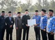 Wali Kota Dumai Serahkan SK PPPK Paruh Waktu kepada 1.186 Pegawai Formasi 2025
