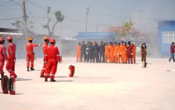 Semangat Menyala di Ruang Edukasi, Pertamina Patra Niaga RU Dumai Bekali Siswa Safety Perairan
