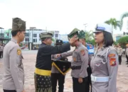 Polres Dumai Resmi Gunakan Tanjak dan Slempang, Teguhkan Marwah Melayu dalam Pengabdian