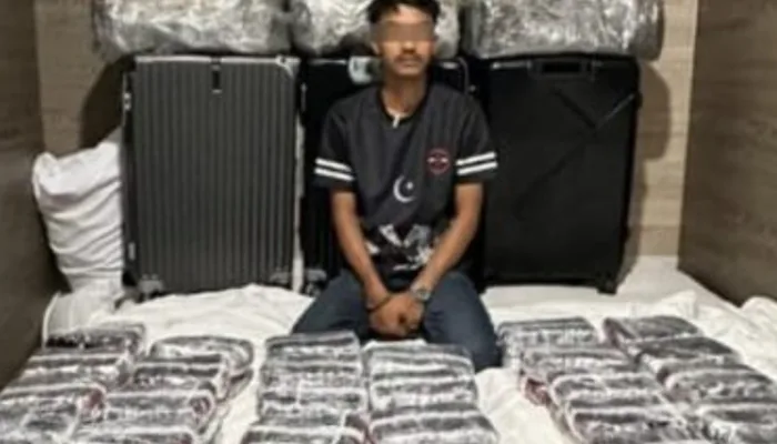 Bawa Hampir 100 Ribu Butir Happy Five, Warga Malaysia Digrebek di The Best Hotel Dumai