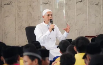 Wali Kota Paisal Arahkan Siswa Perkuat Iman dan Akhlak dalam Kegiatan Mabit di Masjid Agung Habiburrahman
