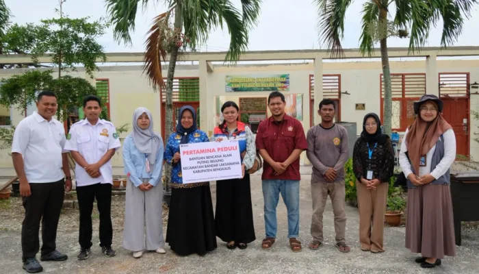 Saat Puting Beliung Merobohkan Harapan, Pertamina Patra Niaga Kilang Sungai Pakning Hadir Menguatkan Warga Desa Api-Api