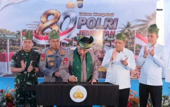 Kado HUT Bhayangkara ke-80, Kapolri Resmikan 80 Jembatan Merah Putih Presisi di Riau