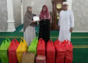Istri Pekerja Kilang Pertamina Dumai Berbagi Berkah, Salurkan 100 Paket Makan Siang dan Mukena Warga Sekitar Komperta Bukit Datuk
