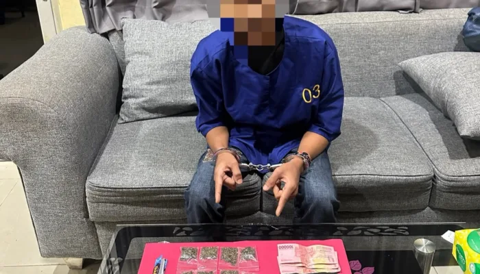 Rumah di BTN Asri Digerebek Polisi, 16 Paket Ganja Kering Diamankan