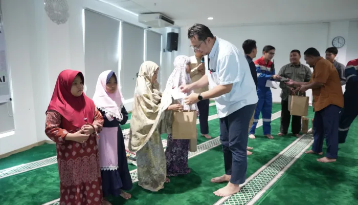 Ketika Pertamina Patra Niaga Kilang Dumai Menjaga Asa Lewat Kepedulian, Ada Senyum Anak Yatim di Ring 1
