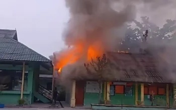 Ruang Multimedia MAN 1 Dumai Terbakar, Kerugian Ditaksir Capai Rp400 Juta