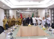 Terima PWI Riau, SF Hariyanto Pastikan Dukungan HPN-Porwanas dan Perbaikan Gedung PWI