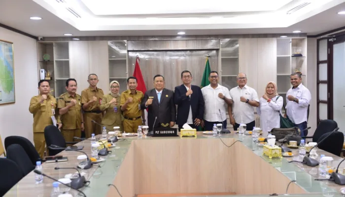 Terima PWI Riau, SF Hariyanto Pastikan Dukungan HPN-Porwanas dan Perbaikan Gedung PWI
