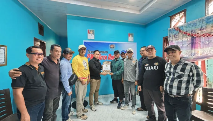 Berbekal Surat Dukungan 70 Persen Anggota, Bambang Prayetno Serahkan Berkas Calon Ketua PWI Dumai