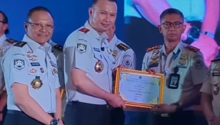 Bongkar Kasus TPPO dan Penyelundupan Manusia, Imigrasi Dumai Raih Penghargaan Dirjen Imigrasi